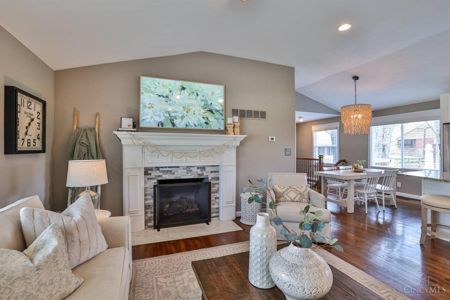 7449 Hosbrook Road Cincinnati, OH 45243 - Photo 8 of 41
