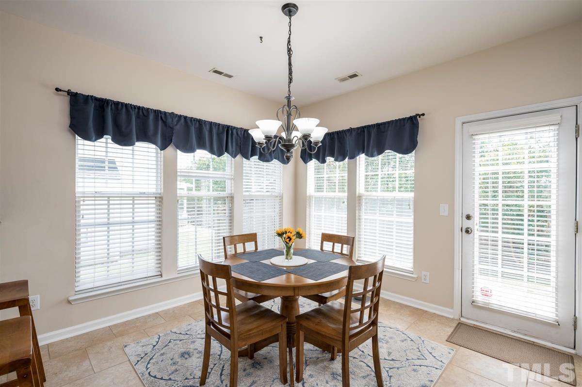 7439 Lagrange Drive Raleigh, NC 27613 - Photo 6 of 18 Breakfast nook