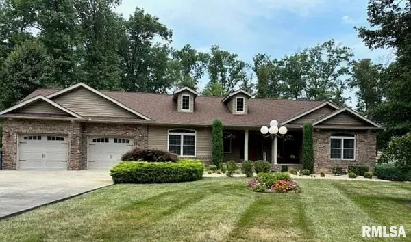 $430,000 | 403 Margaret Drive, Herrin, IL 62948