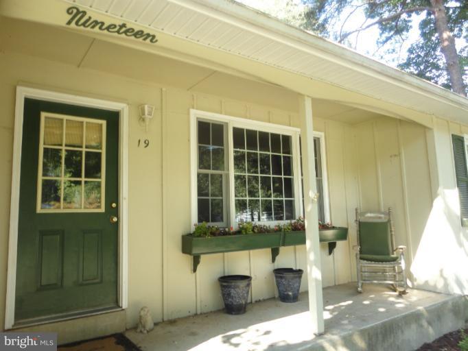 19 Severndale Road Severna Park, MD 21146 - Photo 7 of 20 Exterior (Front)