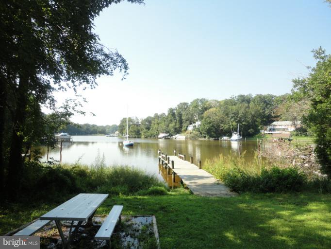 19 Severndale Road Severna Park, MD 21146 - Photo 8 of 20 Community