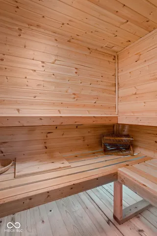 $1,550,000 | 8816 Waterside Drive, Indianapolis, IN 46278