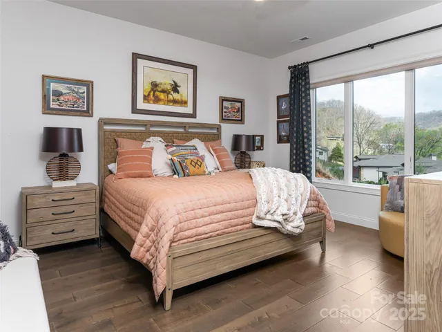 $1,000,000 | 9 Freshwater Cove, Unit 9, Maggie Valley, NC 28751