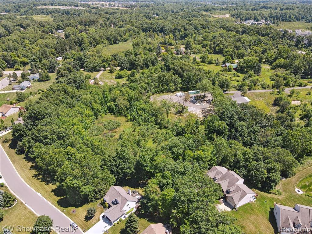 1657 Frech Lane Howell, MI 48855 - Photo 5 of 11