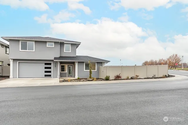 $699,500 | 305 East Stanford Avenue, Ellensburg, WA 98926