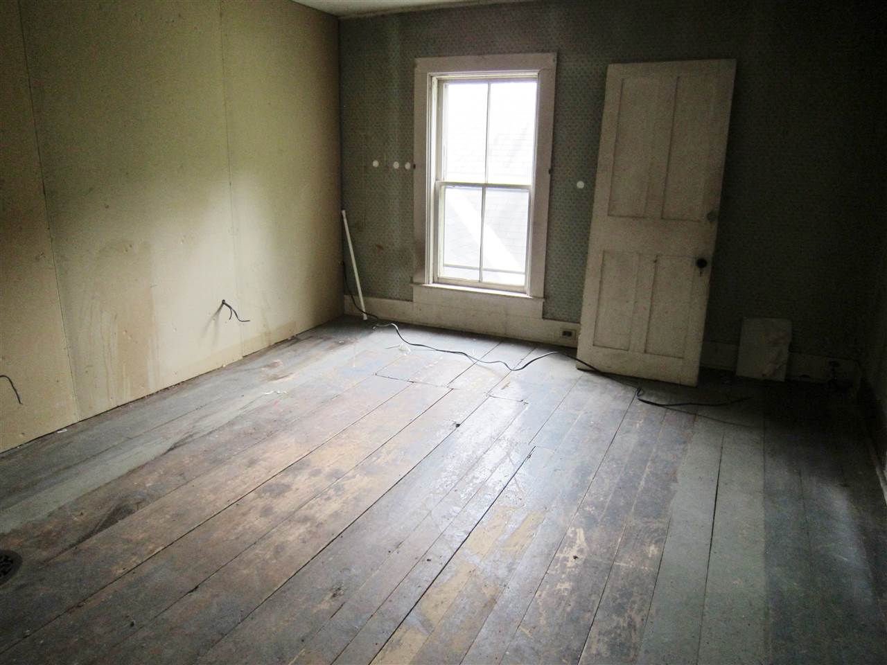 593 Saxtons River Road Rockingham, VT 05101 - Photo 10 of 16