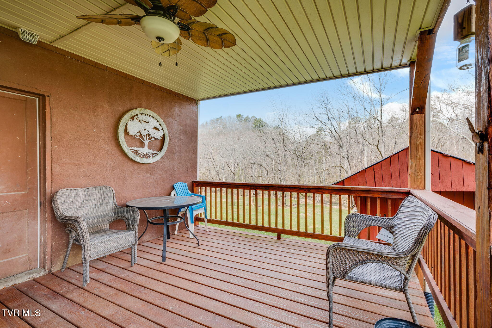 1632 Paperville Road Bristol, TN 37620 - Photo 27 of 36 033
