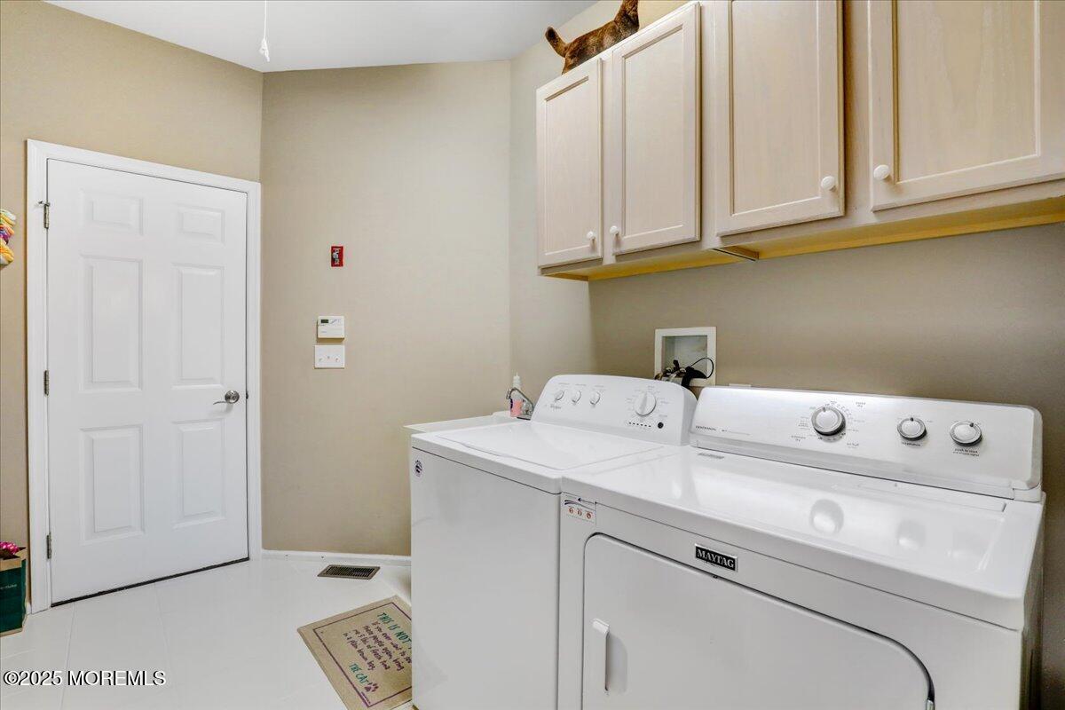 14 Congressional Road Jackson, NJ 08527 - Photo 18 of 51 18-Laundry
