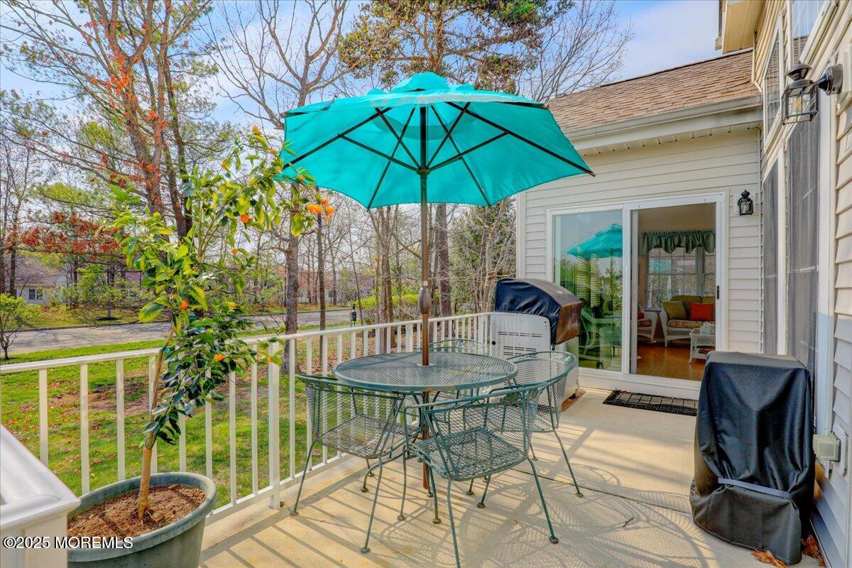 14 Congressional Road Jackson, NJ 08527 - Photo 35 of 51 35-Deck