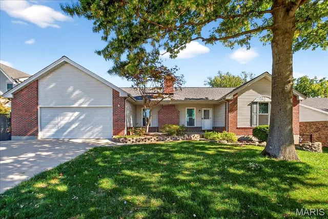 $480,000 | 13266 East Lane, St. Louis, MO 63128