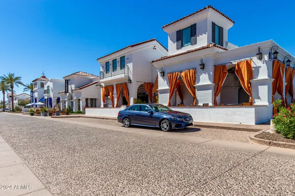 $2,500 | 2511 West Queen Creek Road, Unit 374, Chandler, AZ 85248