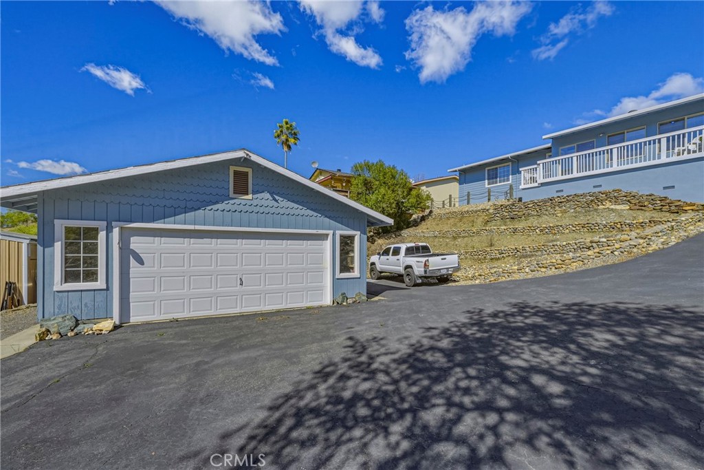 9810 Boat Club Snelling, CA 95369 - Photo 41 of 51 a view of a house with a outdoor space