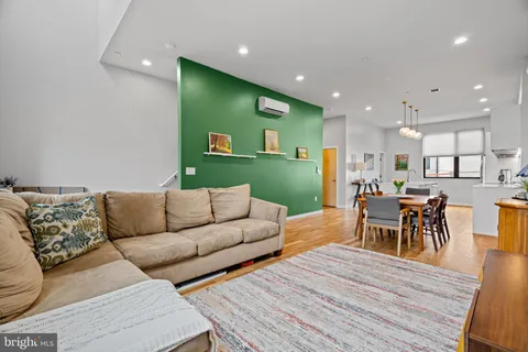 $525,000 | 1720 Folsom Street, Unit B, Philadelphia, PA 19130