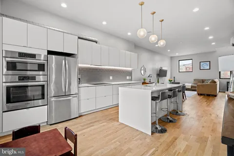 $525,000 | 1720 Folsom Street, Unit B, Philadelphia, PA 19130