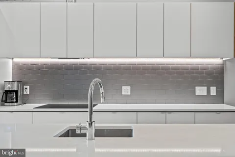 $525,000 | 1720 Folsom Street, Unit B, Philadelphia, PA 19130