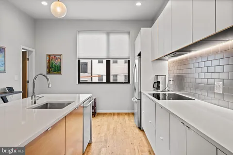 $525,000 | 1720 Folsom Street, Unit B, Philadelphia, PA 19130