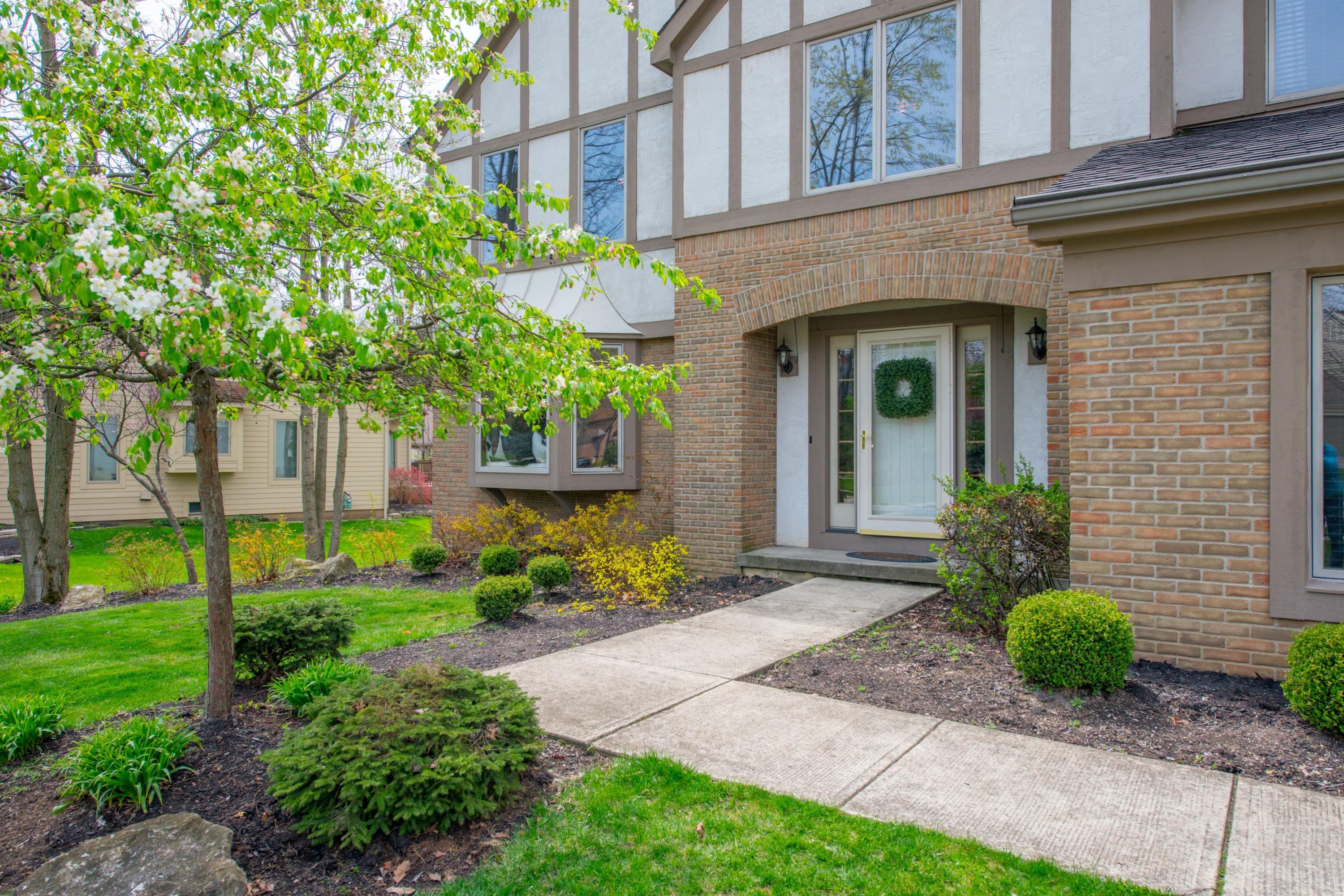 264 Beech Ridge Drive Powell, OH 43065 - Photo 2 of 57 Gallery Image 2