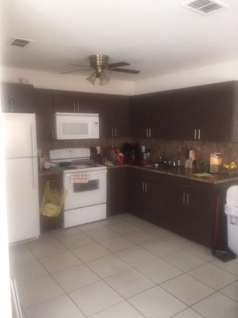 3613 Coconut Road Palm Springs, FL 33461 - Photo 4 of 6 coco5