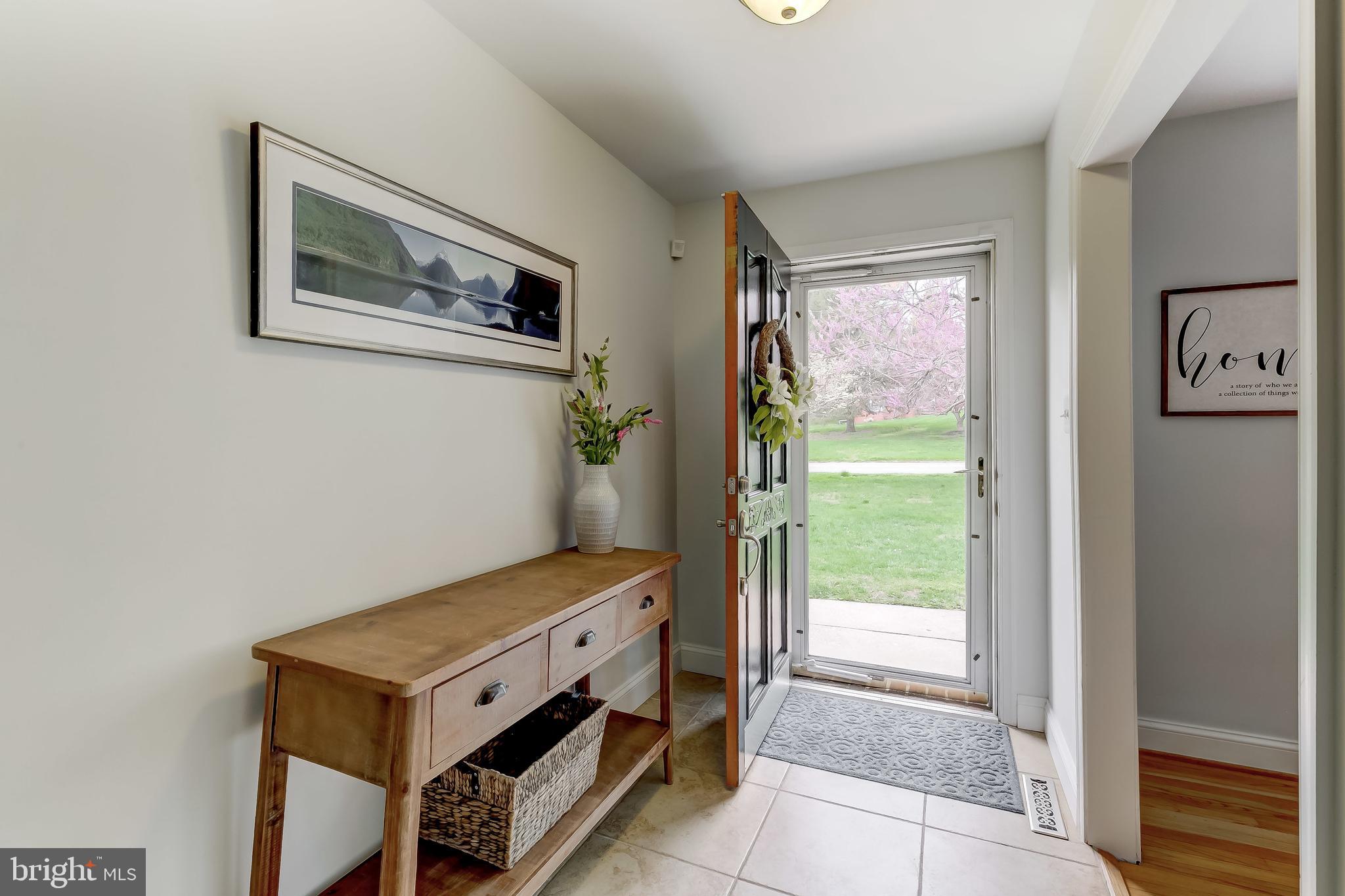 2400 Pot Spring Road Lutherville-Timonium, MD 21093 - Photo 3 of 52 Foyer
