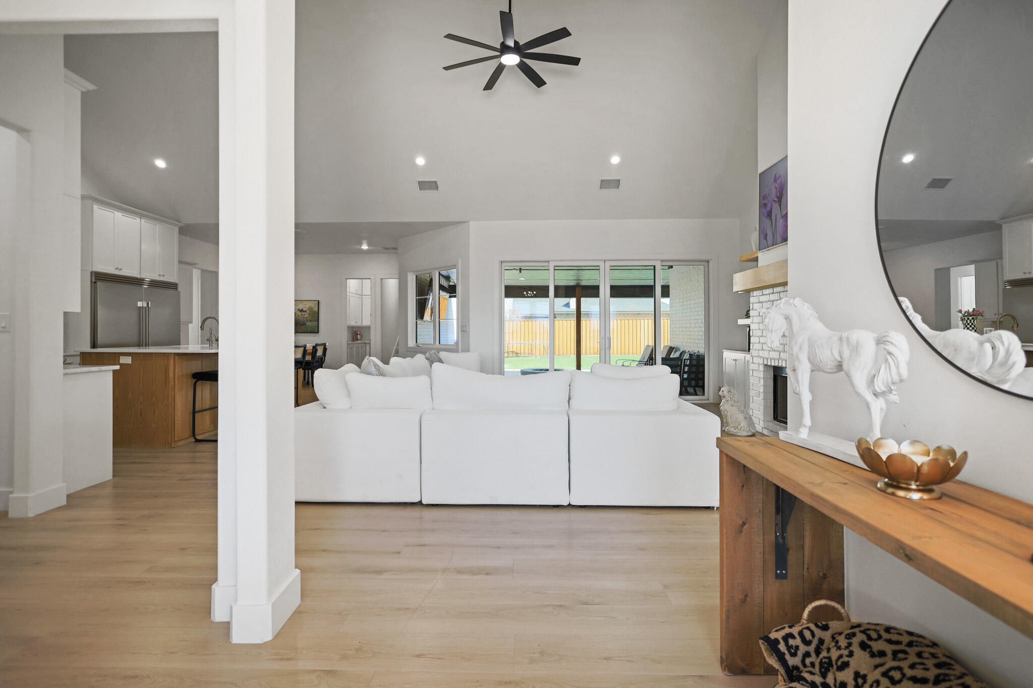 11209 Grover Avenue Lubbock, TX 79424 - Photo 3 of 52 IMG_5401