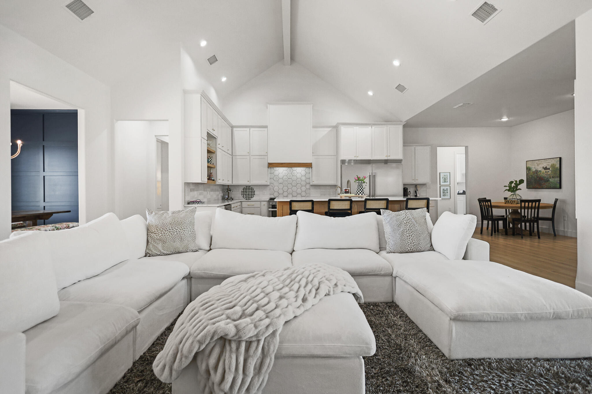 11209 Grover Avenue Lubbock, TX 79424 - Photo 6 of 52 IMG_5405