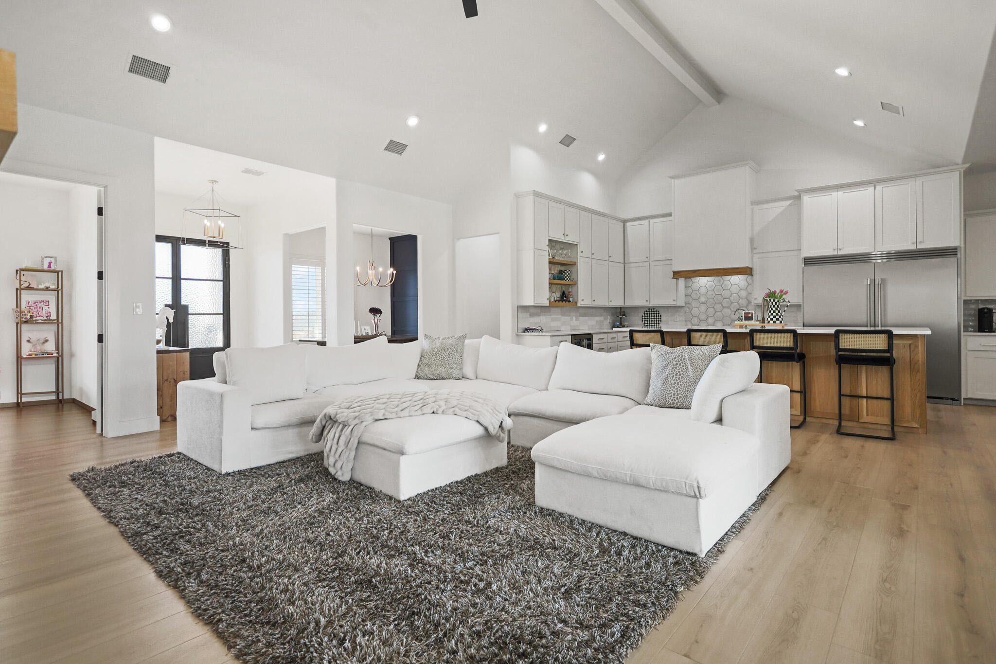 11209 Grover Avenue Lubbock, TX 79424 - Photo 7 of 52 IMG_5406