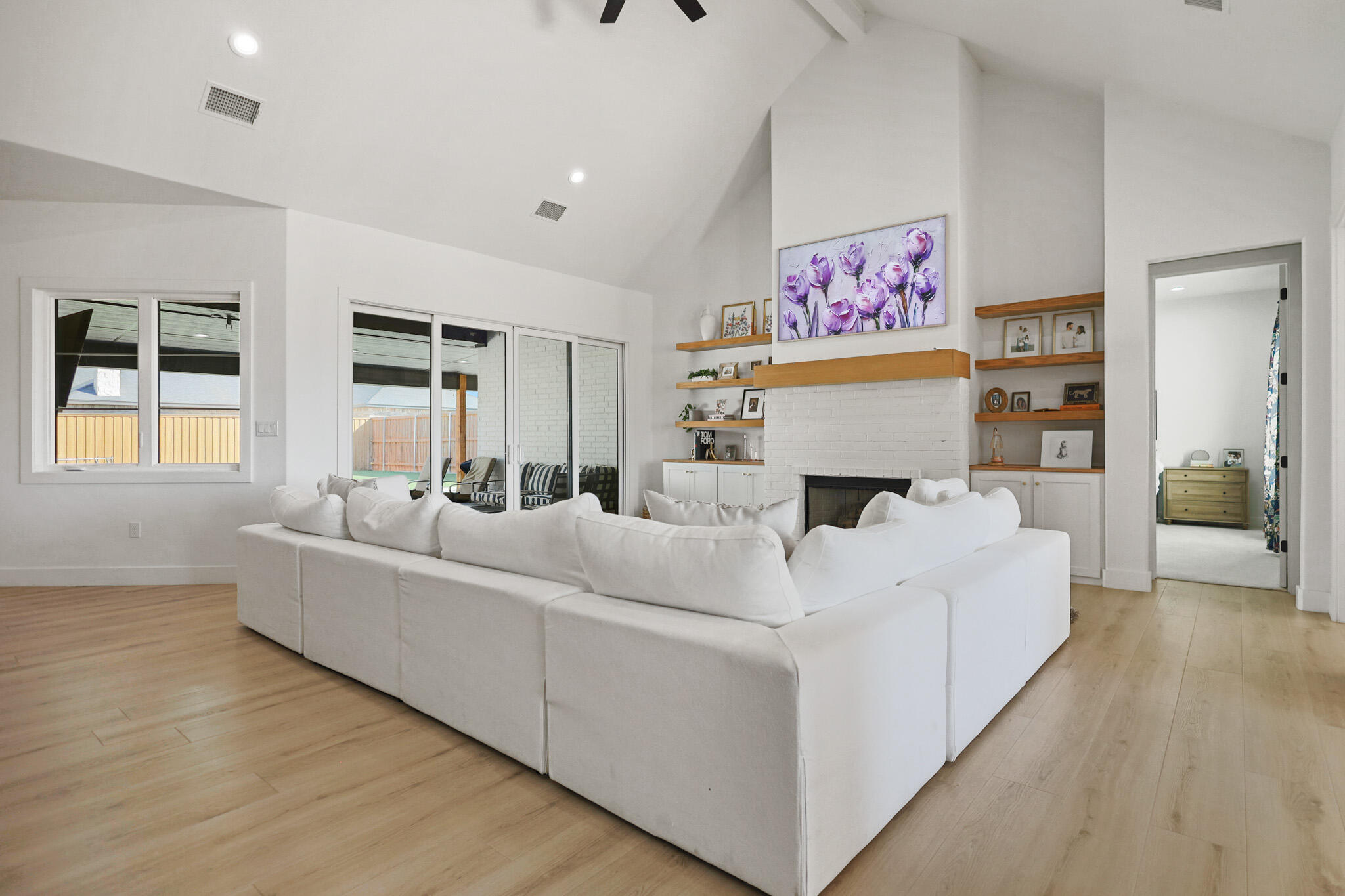 11209 Grover Avenue Lubbock, TX 79424 - Photo 10 of 52 IMG_5412