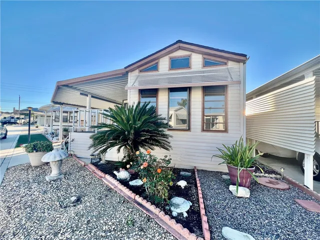 $129,900 | 1295 South Cawston Avenue, Unit 263, Hemet, CA 92545