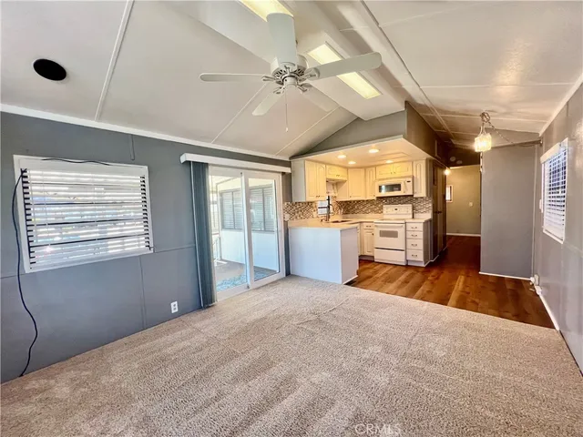 $129,900 | 1295 South Cawston Avenue, Unit 263, Hemet, CA 92545
