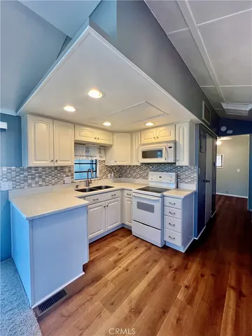 $129,900 | 1295 South Cawston Avenue, Unit 263, Hemet, CA 92545