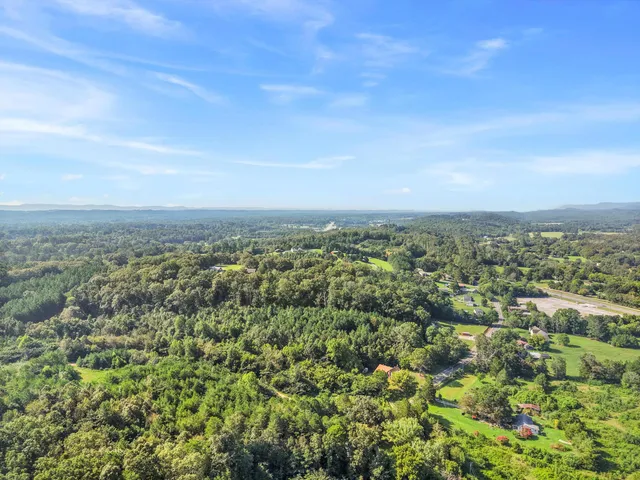 $279,000 | 1121 Arnold Road, Rock Spring, GA 30739