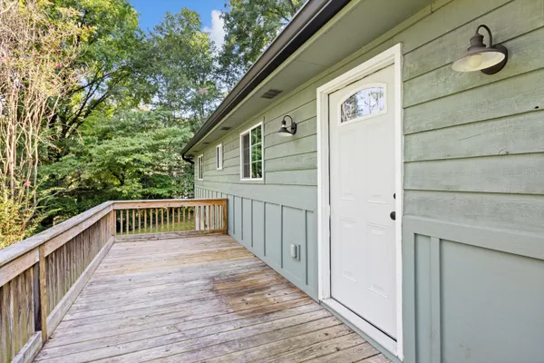 $269,999 | 1121 Arnold Road, Rock Spring, GA 30739