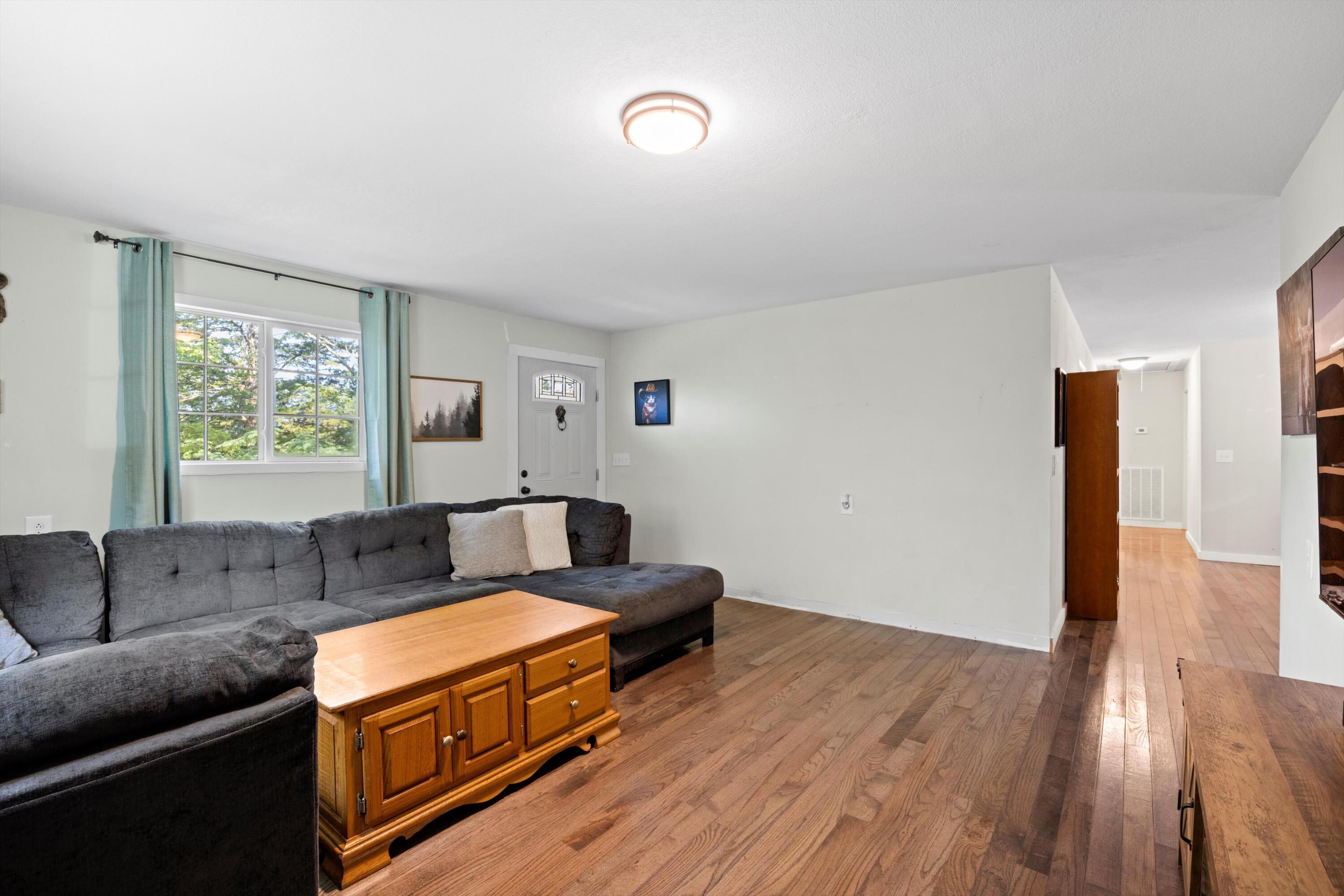 1121 Arnold Road Rock Spring, GA 30739 - Photo 6 of 30 07-090A7669