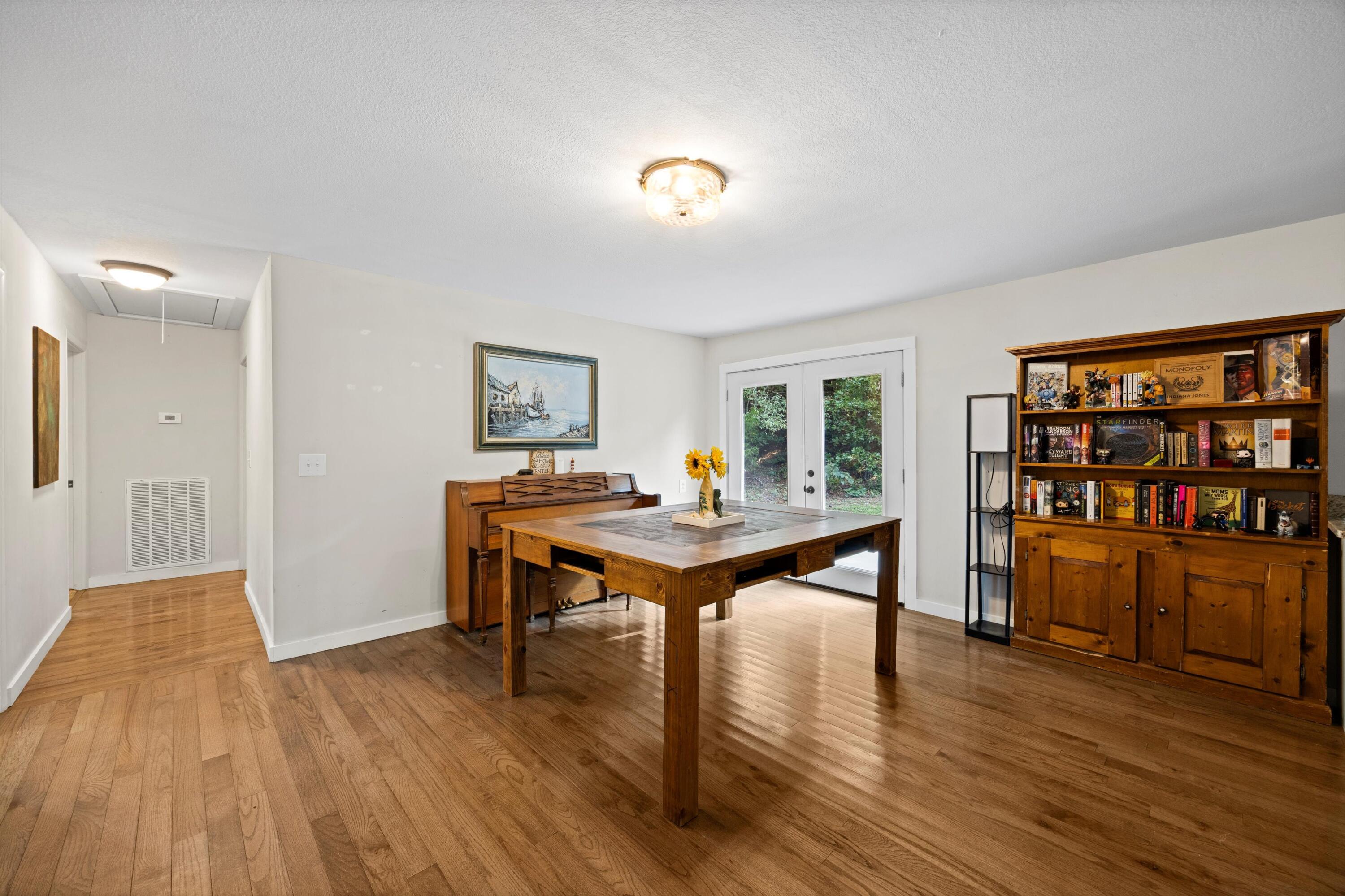 1121 Arnold Road Rock Spring, GA 30739 - Photo 7 of 30 08-090A7679