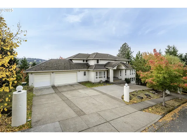 $600,000 | 16333 Southwest Timberland Drive, Beaverton, OR 97007
