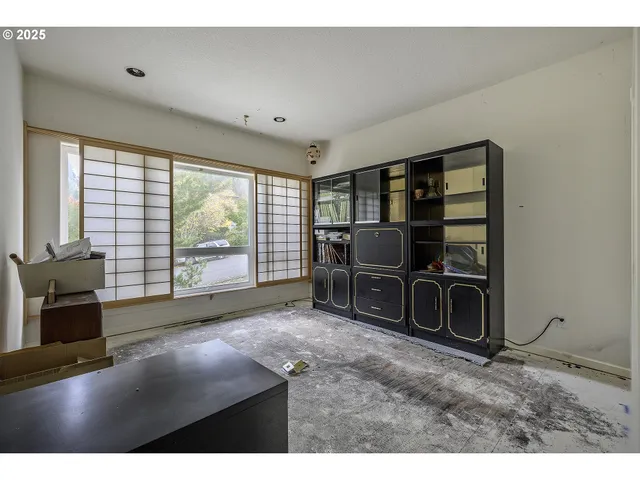 $600,000 | 16333 Southwest Timberland Drive, Beaverton, OR 97007