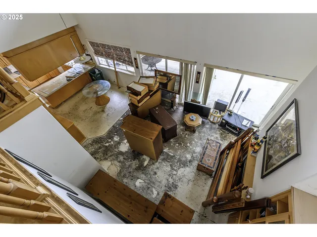 $600,000 | 16333 Southwest Timberland Drive, Beaverton, OR 97007