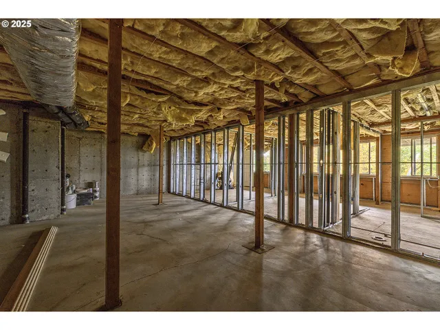 $600,000 | 16333 Southwest Timberland Drive, Beaverton, OR 97007