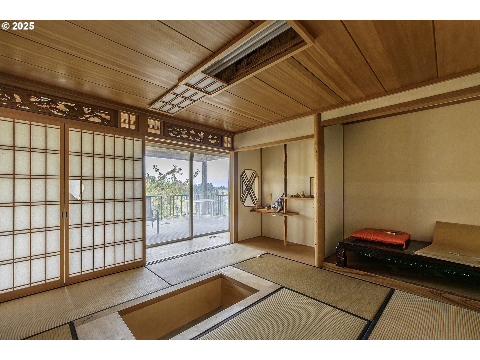 16333 Southwest Timberland Drive Beaverton, OR 97007 - Photo 31 of 42 a room with a bed and a large window