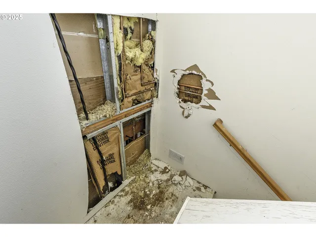 $600,000 | 16333 Southwest Timberland Drive, Beaverton, OR 97007