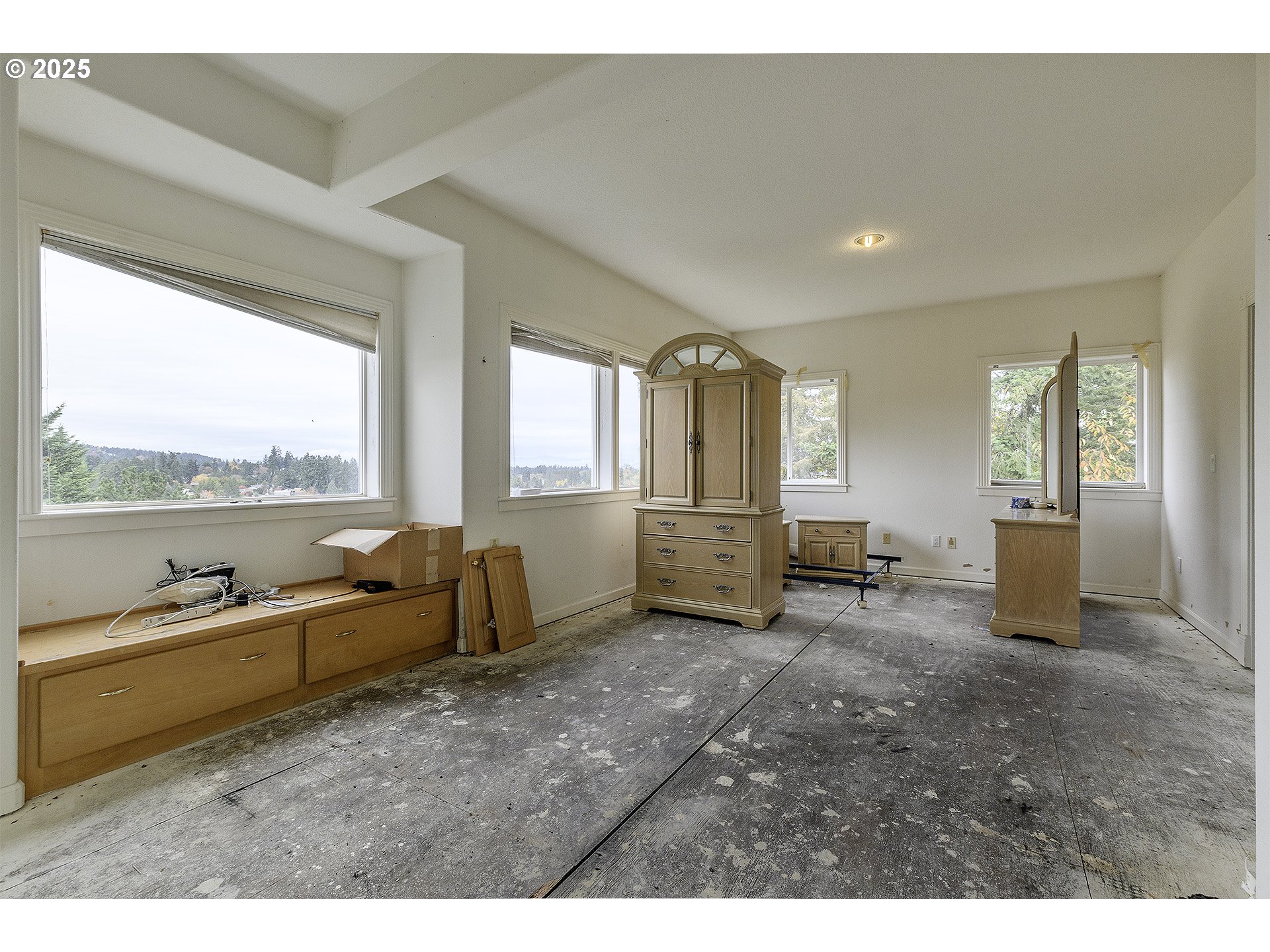 16333 Southwest Timberland Drive Beaverton, OR 97007 - Photo 10 of 42 a living room with furniture and a large window