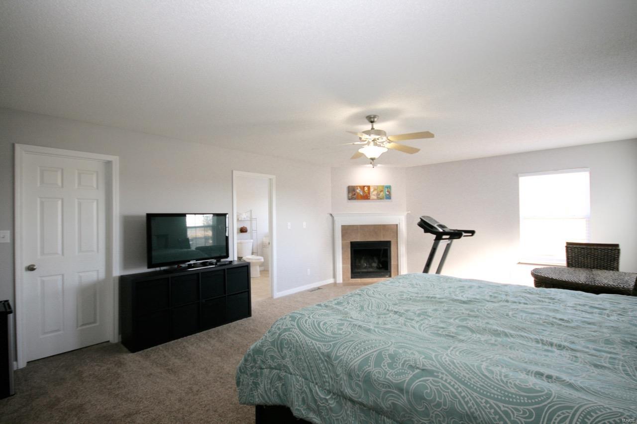 708 Longhi Road Collinsville, IL 62234 - Photo 24 of 51 Gallery Image 24