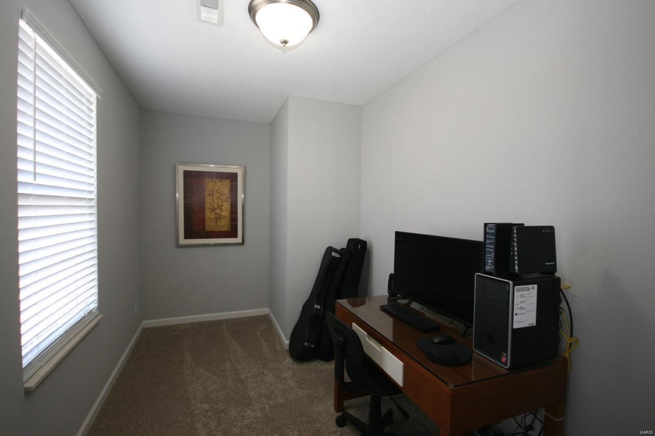708 Longhi Road Collinsville, IL 62234 - Photo 30 of 51 Gallery Image 30