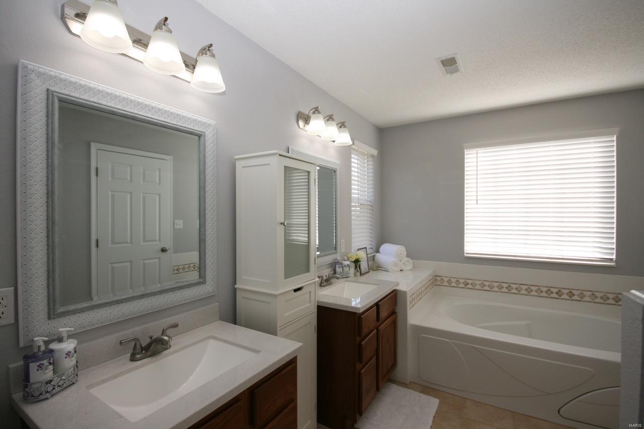 708 Longhi Road Collinsville, IL 62234 - Photo 34 of 51 Gallery Image 34