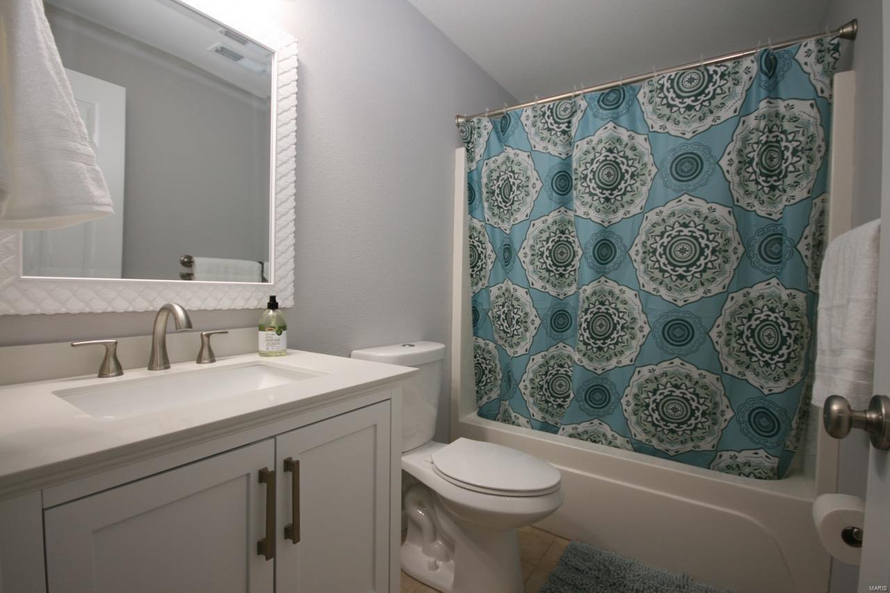 708 Longhi Road Collinsville, IL 62234 - Photo 42 of 51 Gallery Image 42