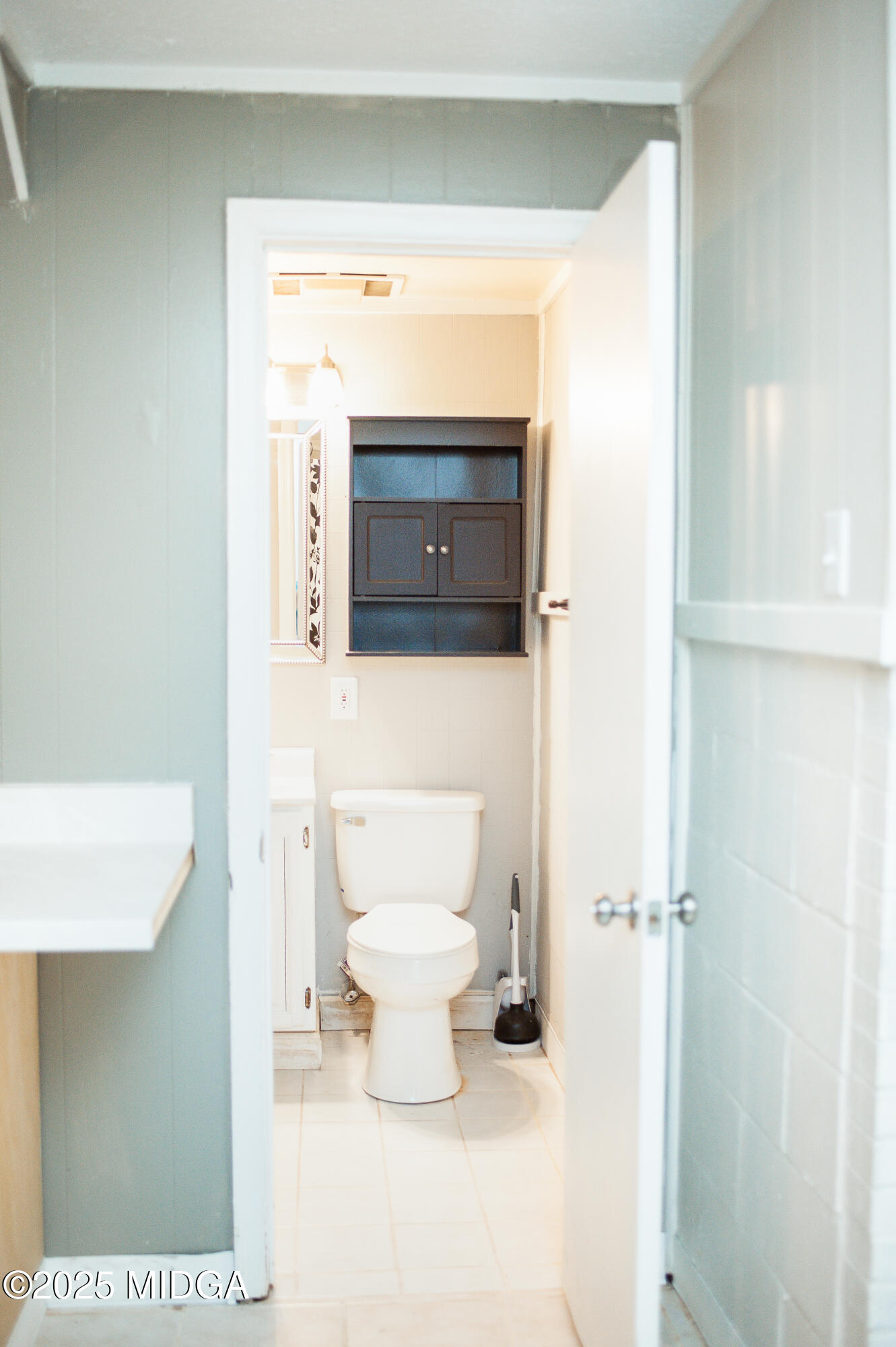 1246 Newport Road Macon, GA 31210 - Photo 22 of 25 Basement bathroom