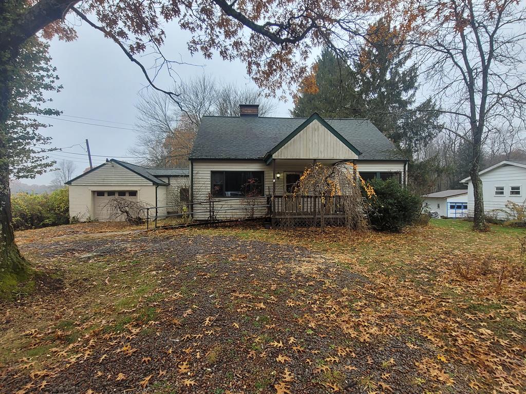 1322 Grandview Road Oil City, PA 16301 - Photo 1 of 27