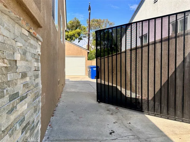 $869,700 | 2523 Allred Street, Lakewood, CA 90712