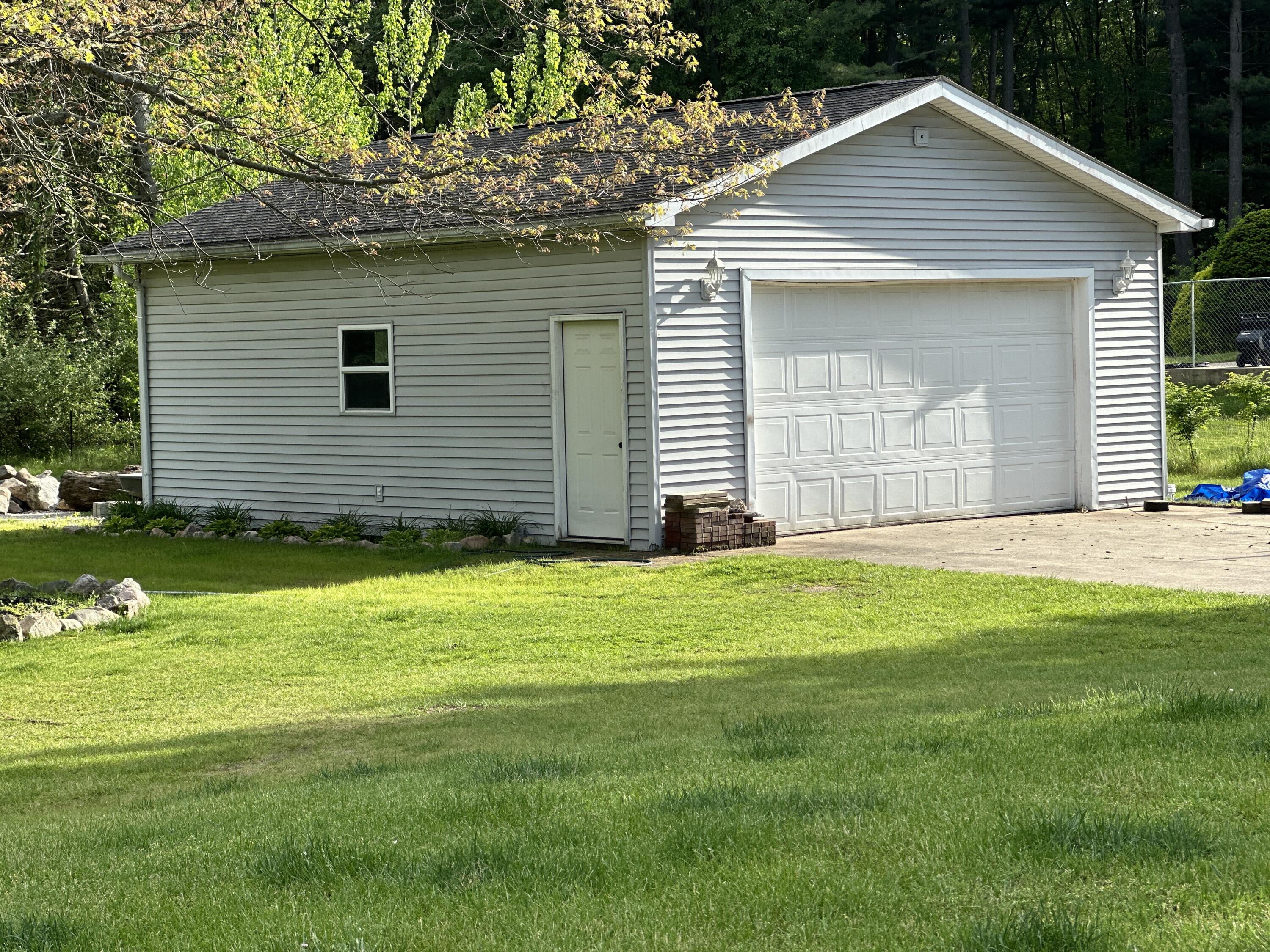 9868 Willow Road Willis, MI 48191 - Photo 6 of 146 IMG_0020