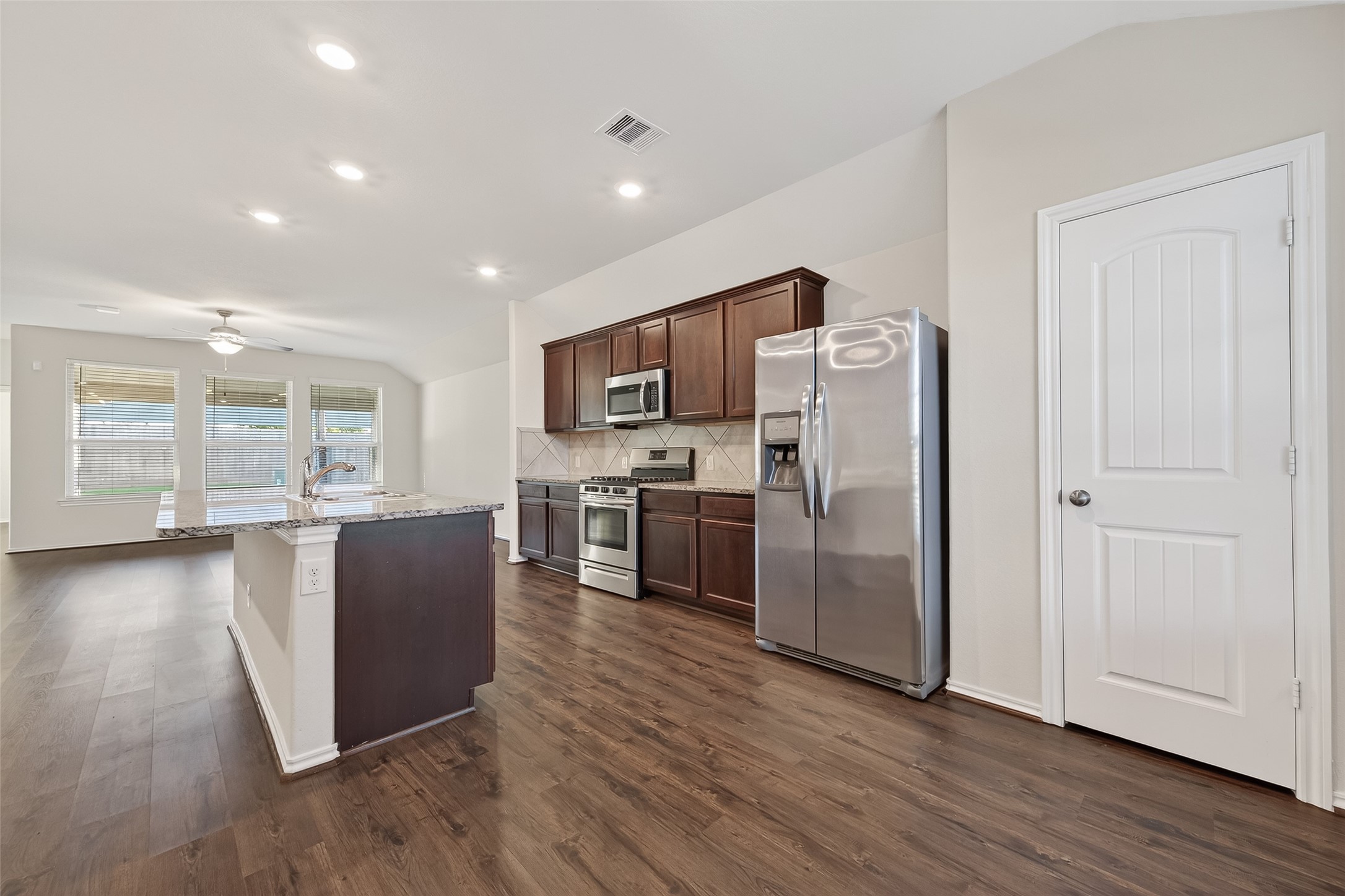 25911 Rustical Road Katy, TX 77493 - Photo 14 of 44